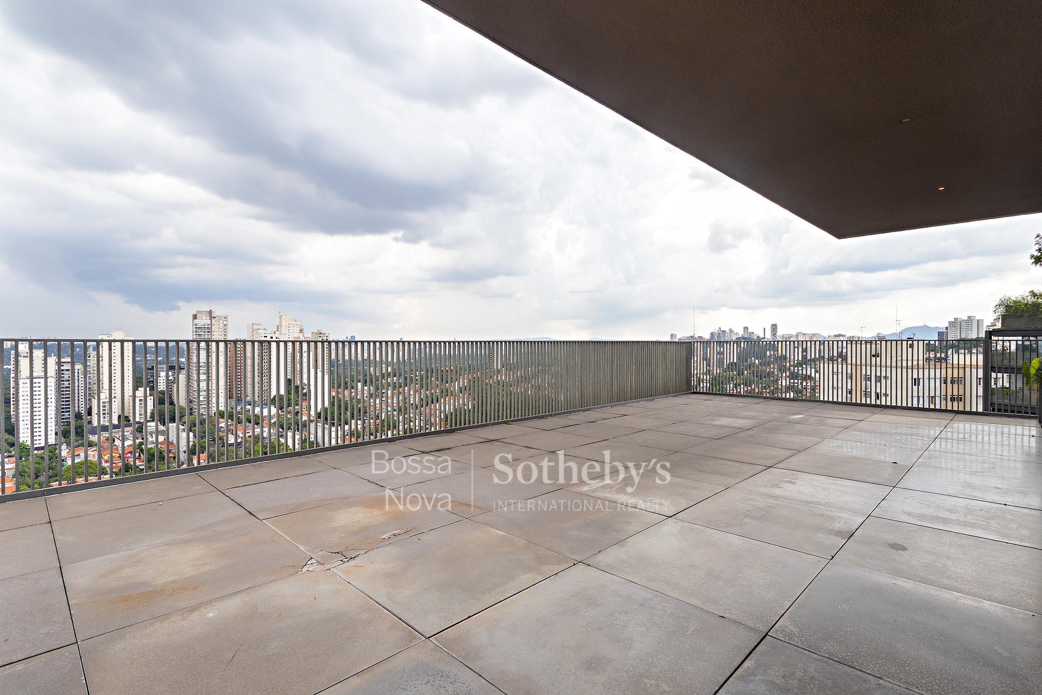 Cobertura Triplex para venda em Vila Madalena
